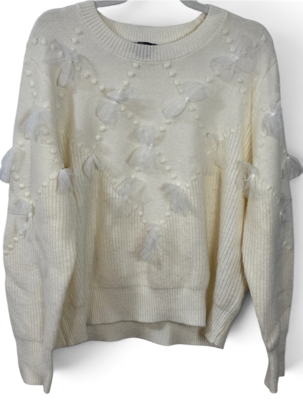 NWOT Nicole Miller Cream Bow-Appliqué & Raised Circles Crewneck Sweater- Size XL